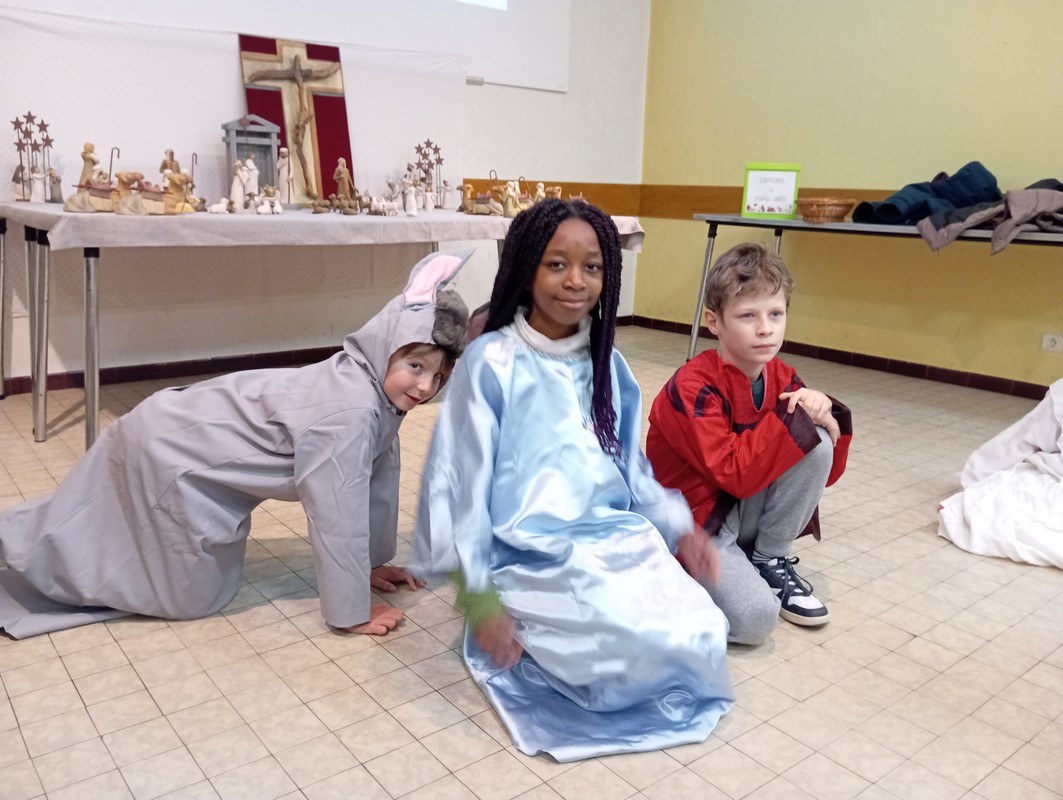 les-enfants-de-la-catechese-fetent-noel